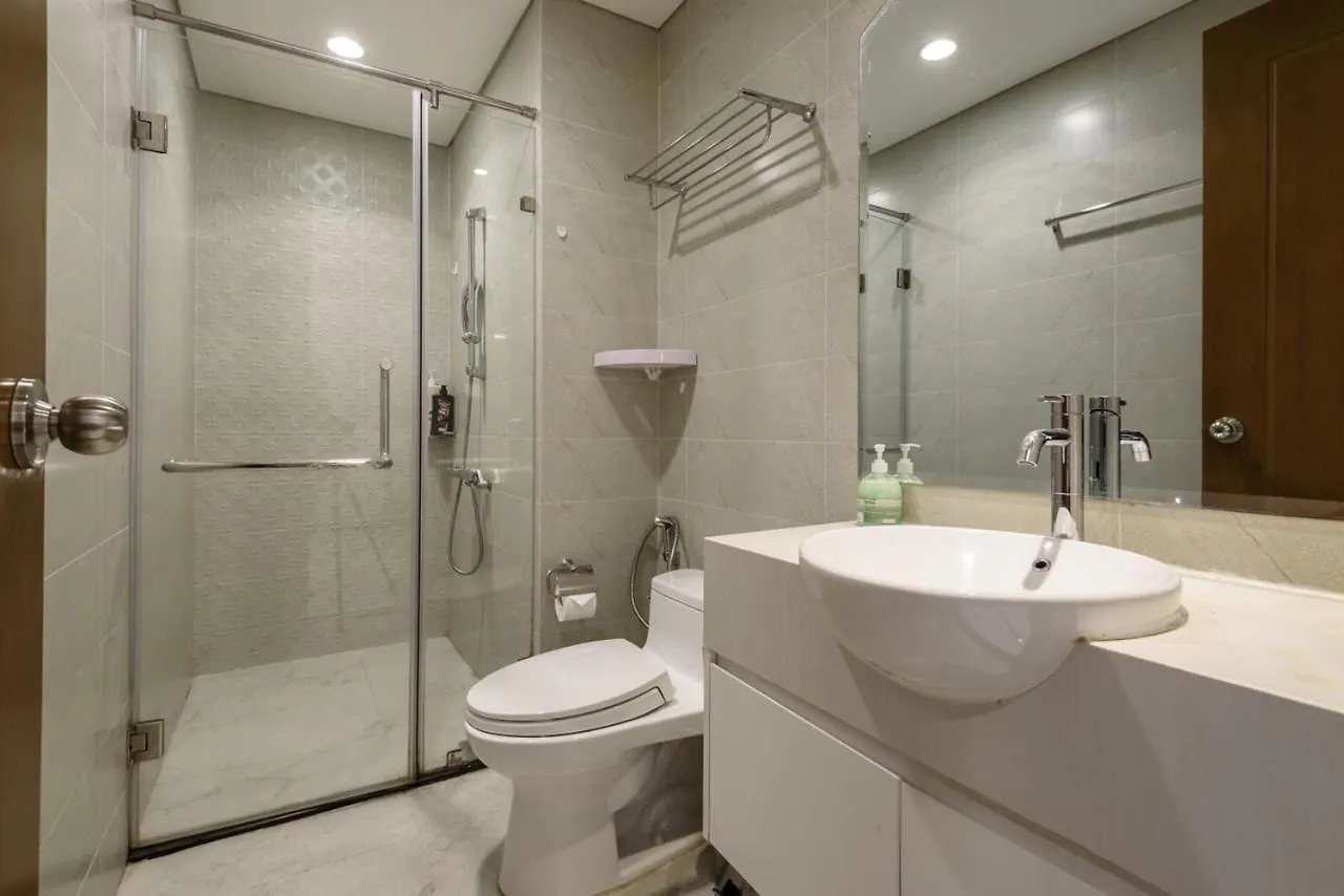 Home Stay At Vinhome Central Park Ho Chi Minh City 0*,