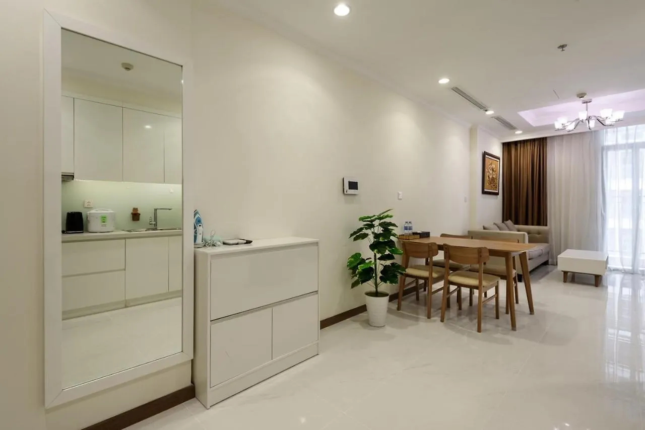 Home Stay At Vinhome Central Park Ho Chi Minh City